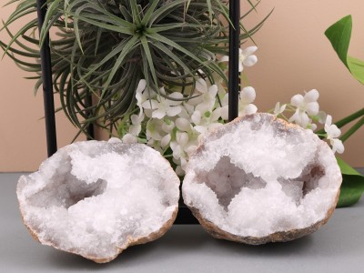 Afbeelding van Bergkristal Geode Set 696 gram