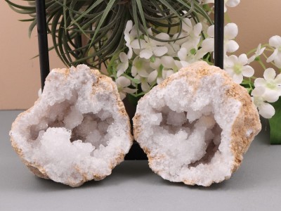 Afbeelding van Bergkristal Geode Set 442 gram