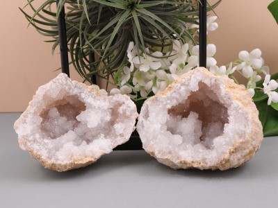 Afbeelding van Bergkristal Geode Set 575 gram