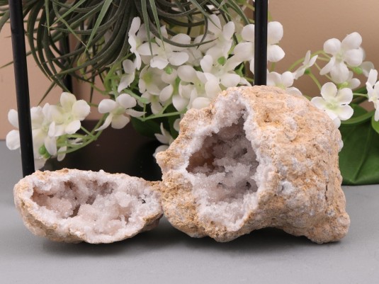 Afbeelding voor Bergkristal Geode Set 326 gram