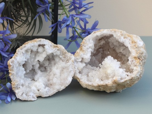 Afbeelding voor Bergkristal Geode Set 583 gram